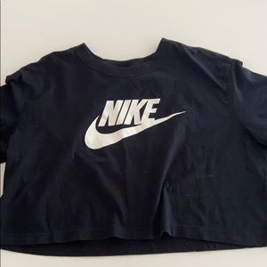 Nike Cropped Tee